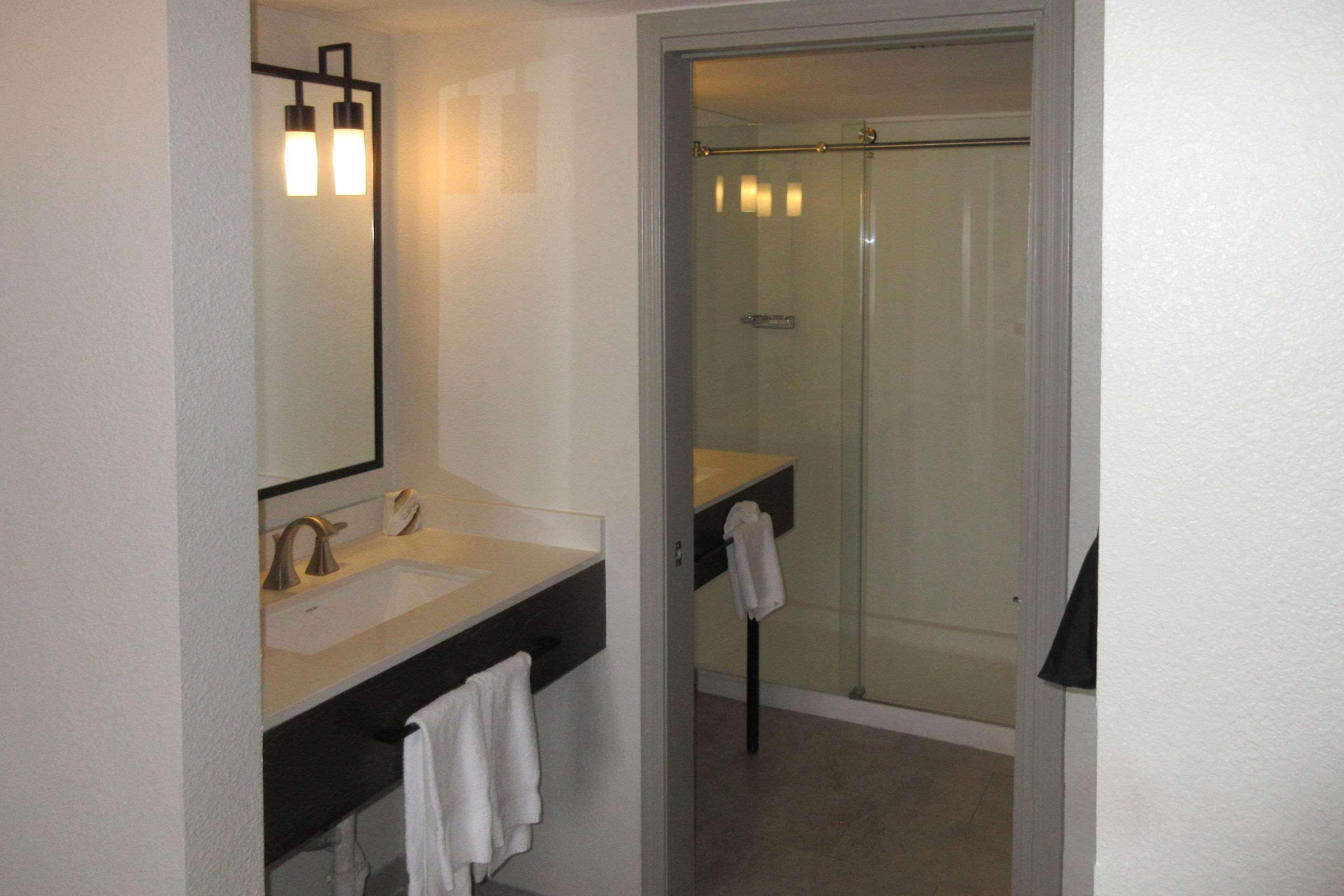 Windmill Suites Surprise - Phoenix, Ascend Hotel Collection Dış mekan fotoğraf