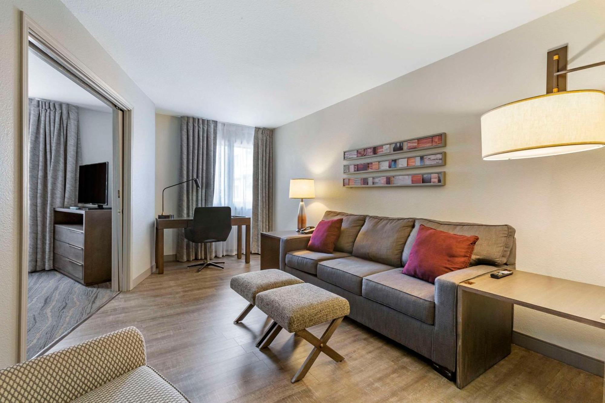 Windmill Suites Surprise - Phoenix, Ascend Hotel Collection Dış mekan fotoğraf